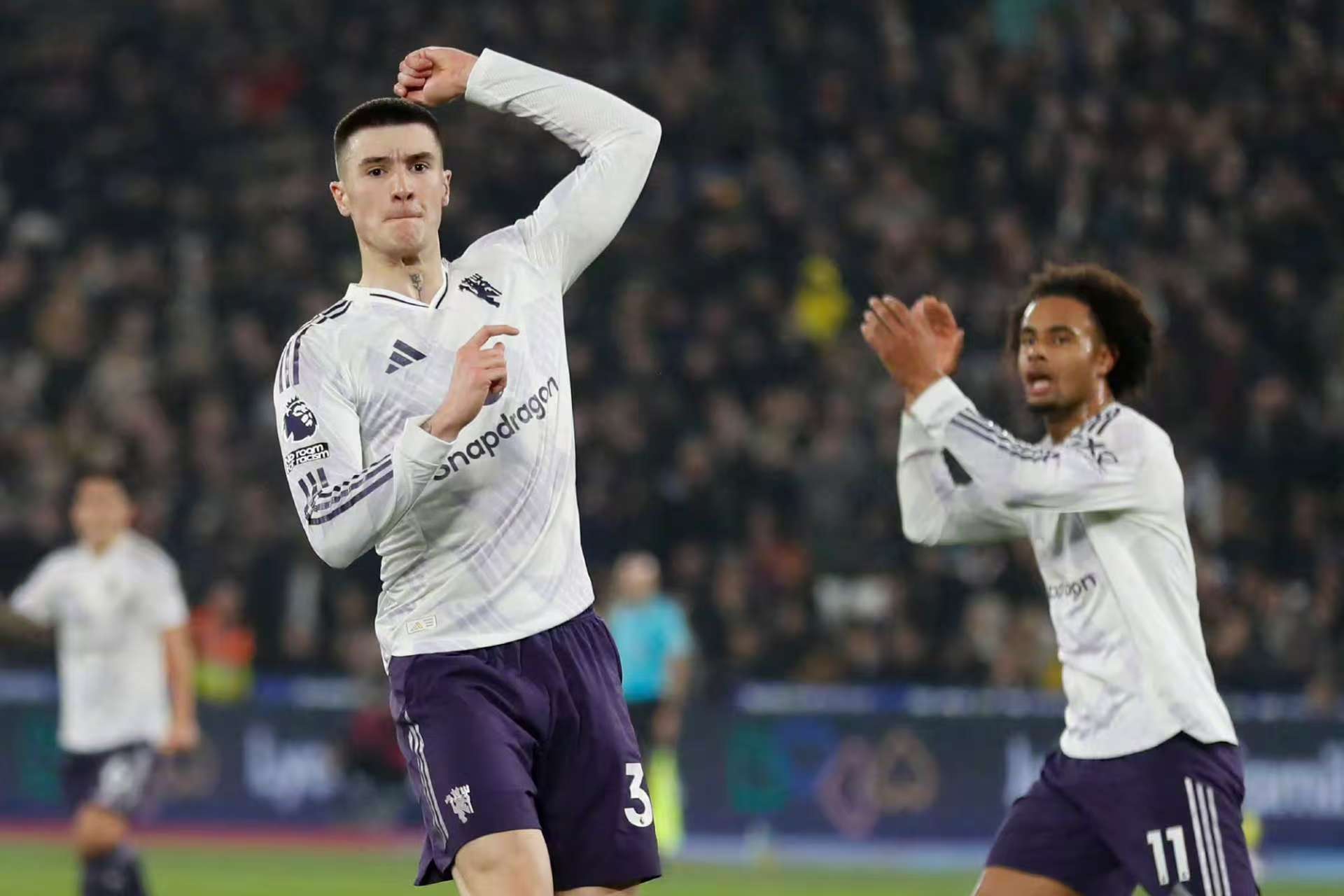 Hrdina v nastaveném čase, Szeskov, klíčový hráč v dresu Manchesteru United